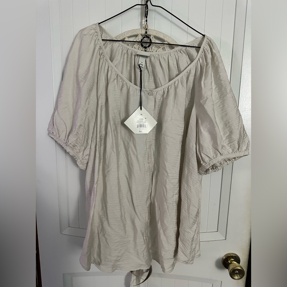NWT Plus Size Top - 1X
